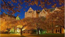 受欢迎的华盛顿大学周六大学课程返回吉列