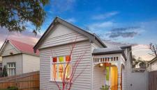  农民出售他们在墨尔本的投资物业 开始在Northcote情感拍卖中的新生活